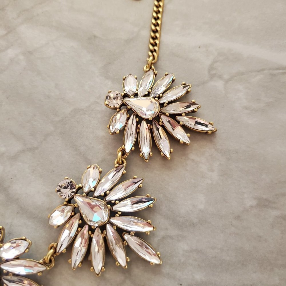 ✨ J.Crew Rhinestone Crystal Cluster Statement Bridal Wedding Necklace ✨ - Picture 5 of 14
